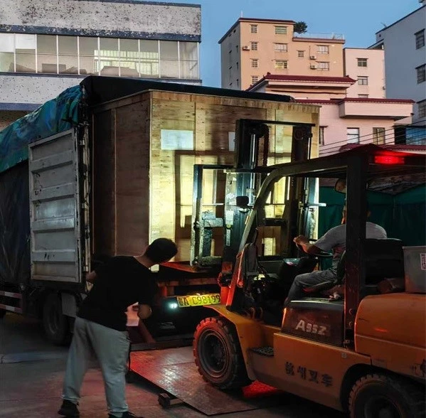 Shipping large laser engraving machine Shipping large laser engraving machine